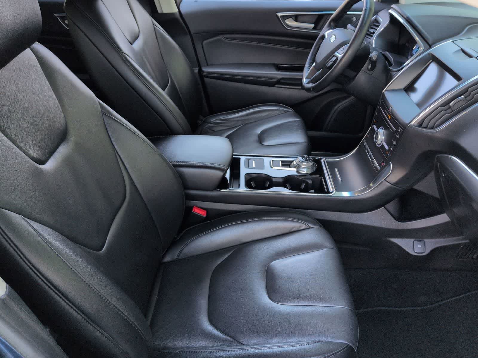 Thumbnail: 2019 Ford Edge - 22