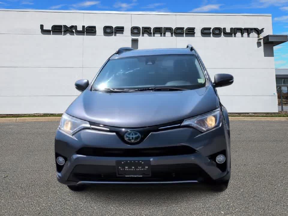 Thumbnail: 2018 Toyota RAV4 - 3