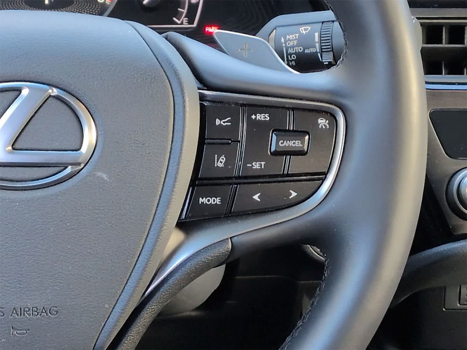 Thumbnail: 2025 Lexus ES - 27