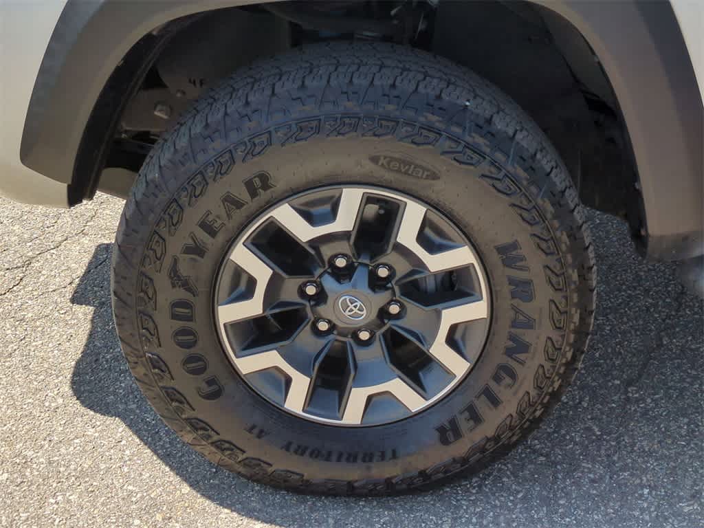 2022 Toyota Tacoma TRD Off-Road 14