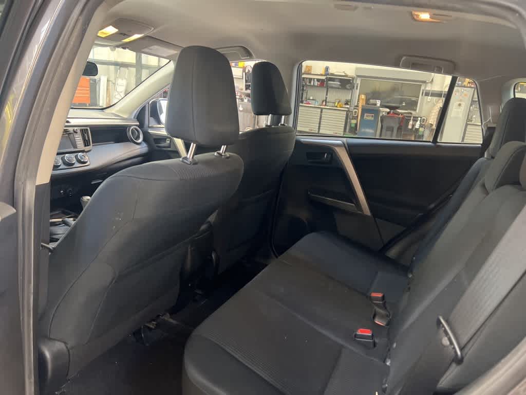 Thumbnail: 2016 Toyota RAV4 - 6