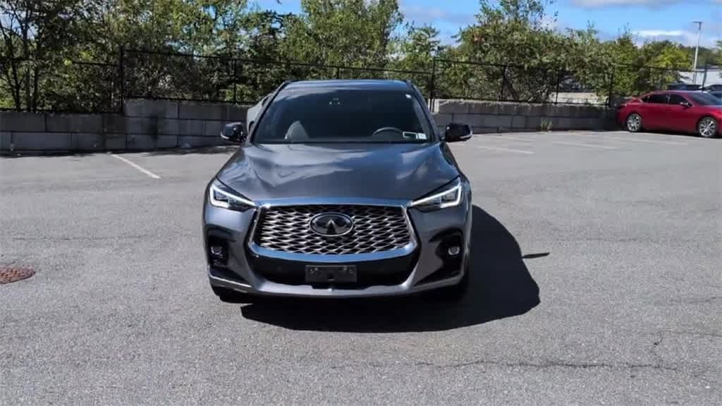 2022 Infiniti QX55 Essential photo 3