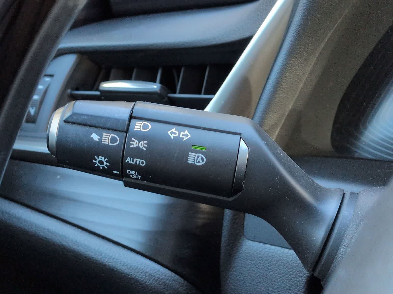 Thumbnail: 2021 Lexus ES - 29