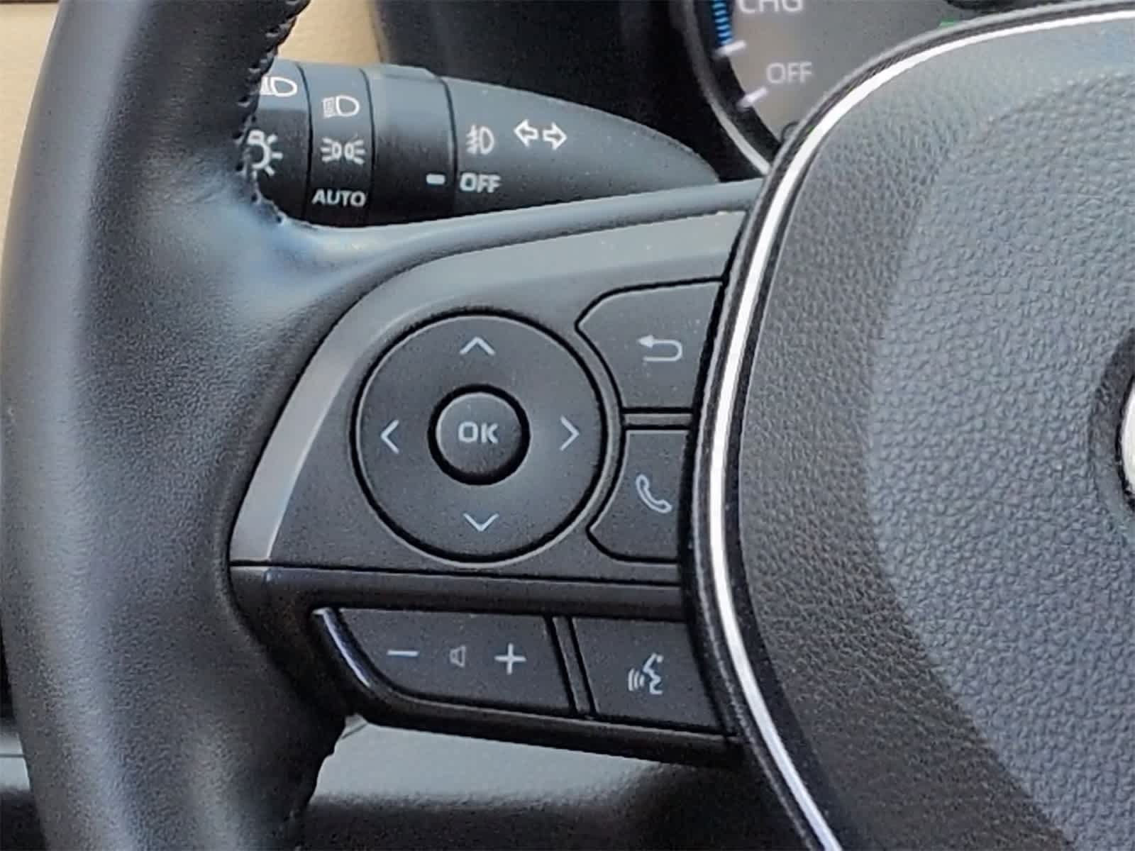 Thumbnail: 2022 Toyota RAV4 - 26