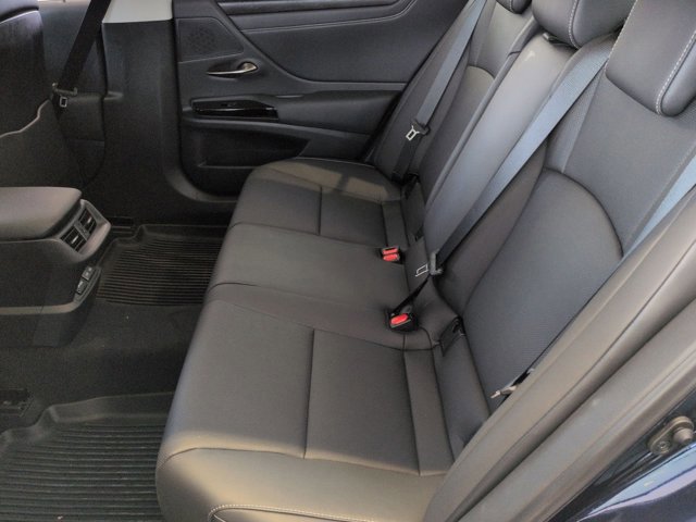 Thumbnail: 2025 Lexus ES - 13