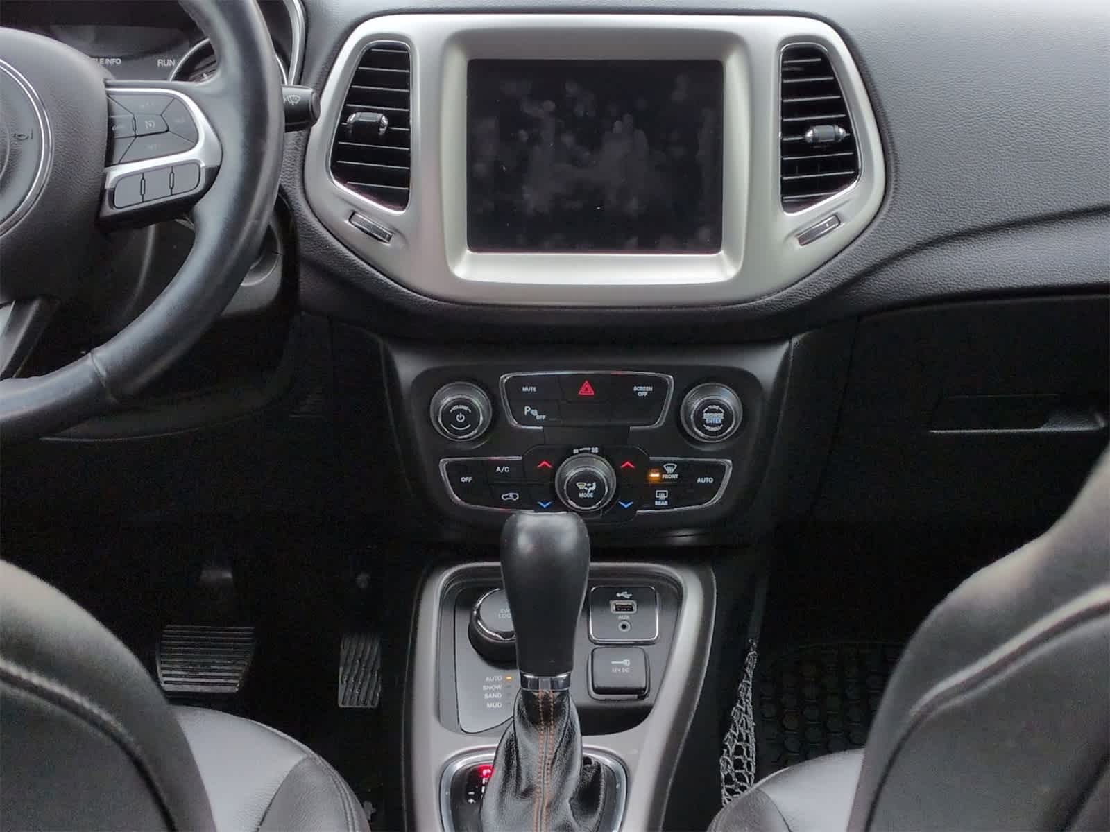 Thumbnail: 2018 Jeep Compass - 28