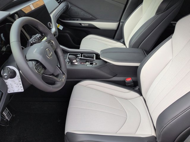 Thumbnail: 2026 Lexus TX - 17