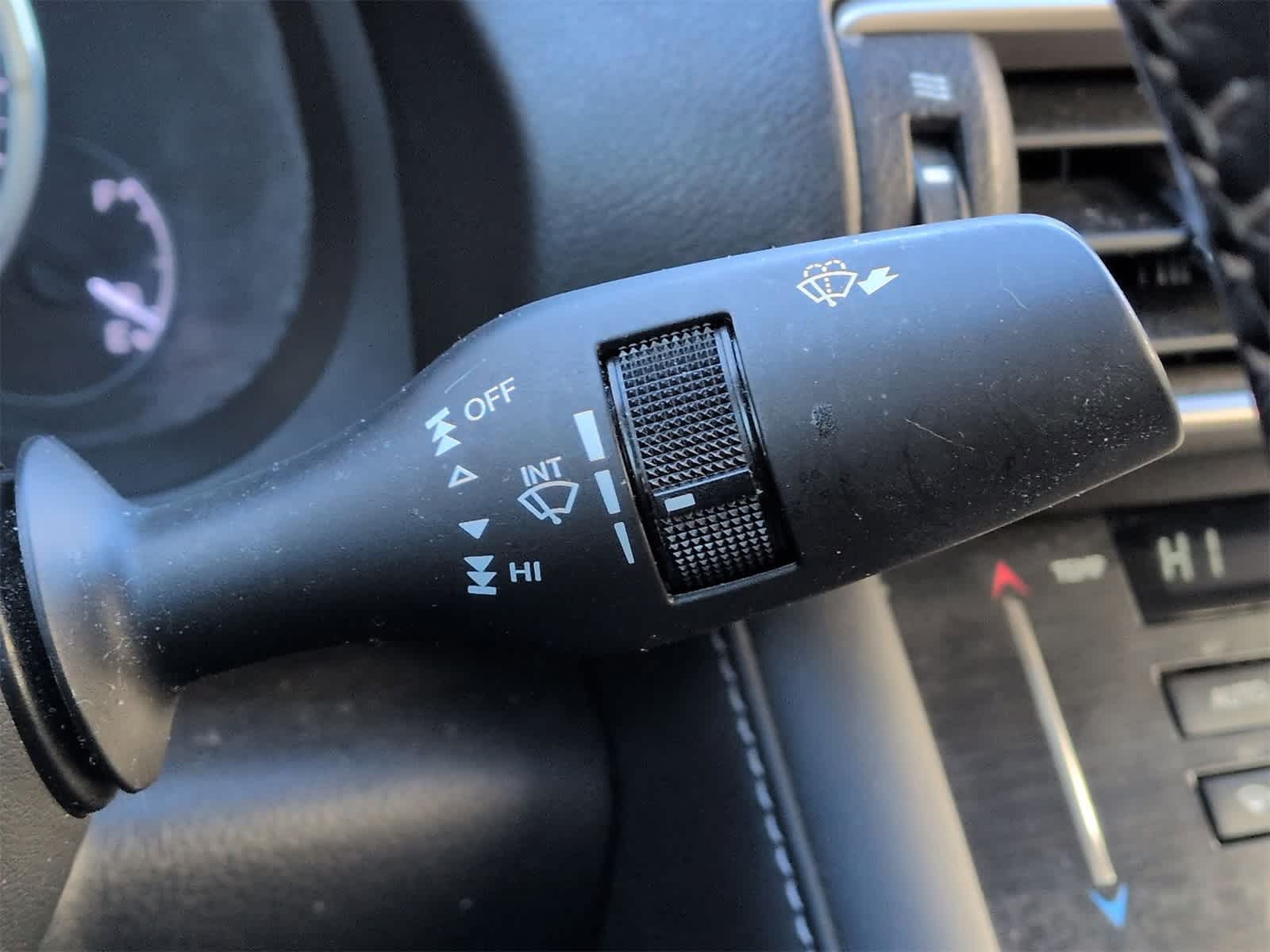 Thumbnail: 2017 Lexus IS - 28