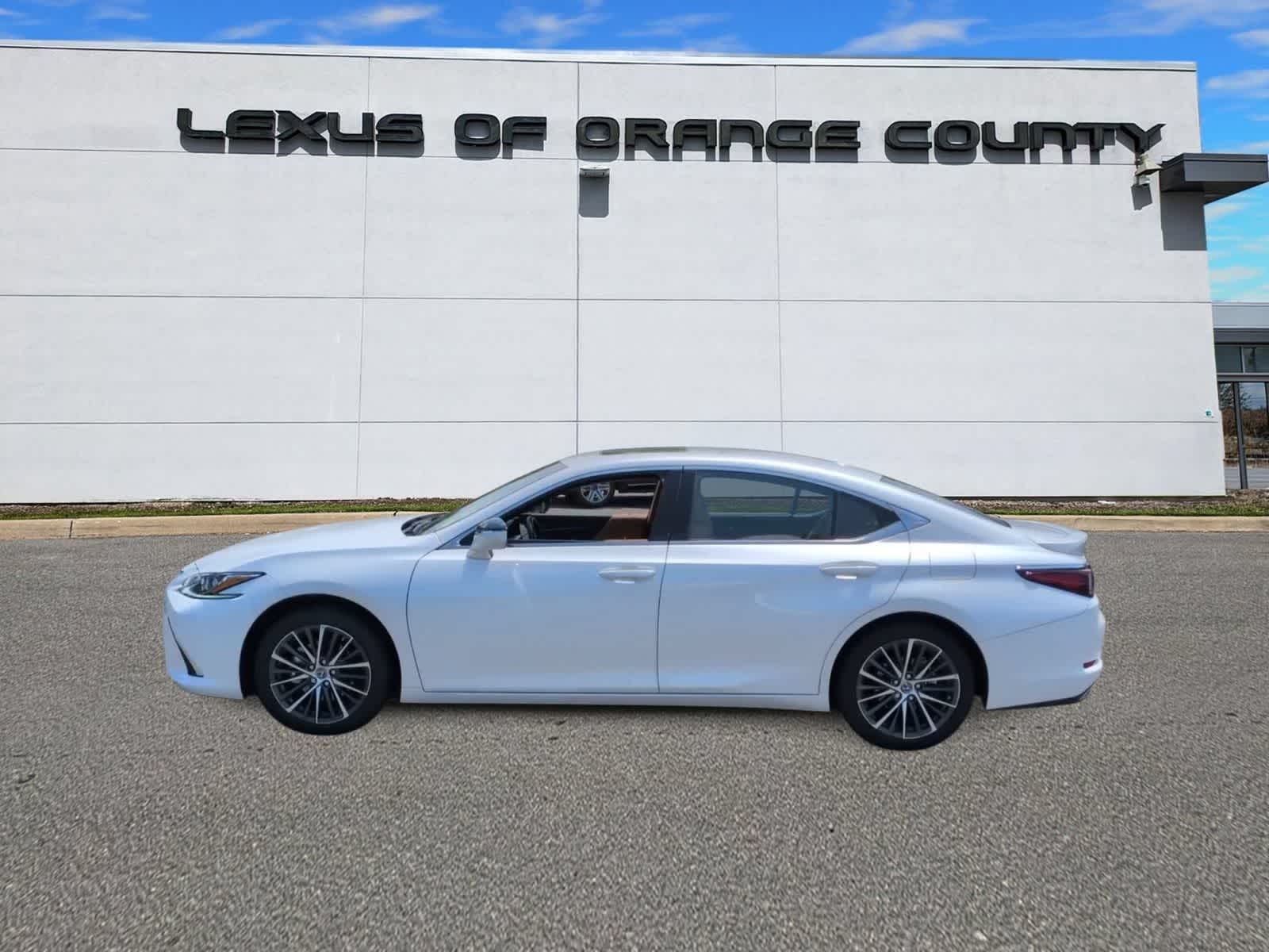 Thumbnail: 2025 Lexus ES - 5