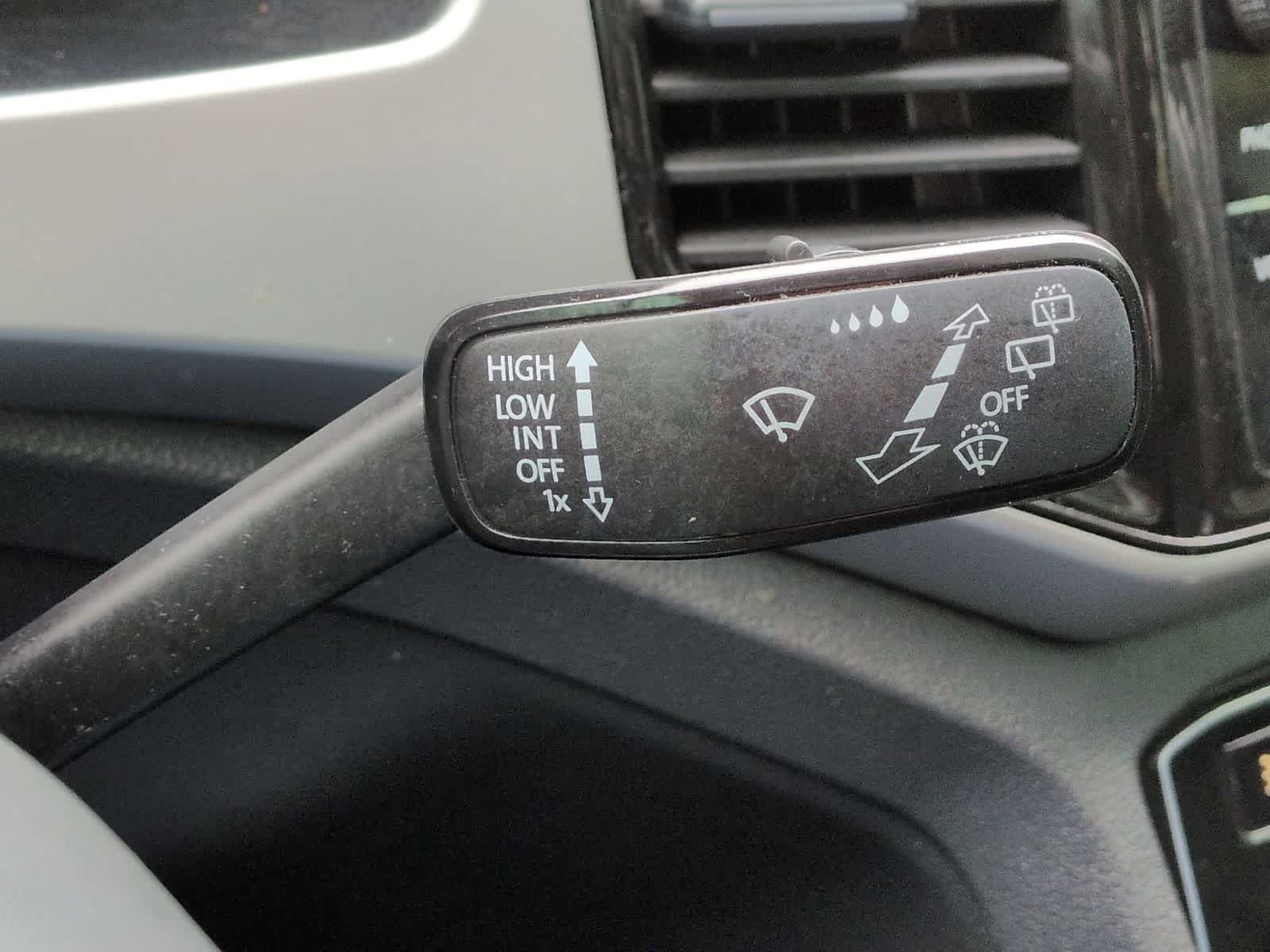 Thumbnail: 2023 Volkswagen Atlas - 28