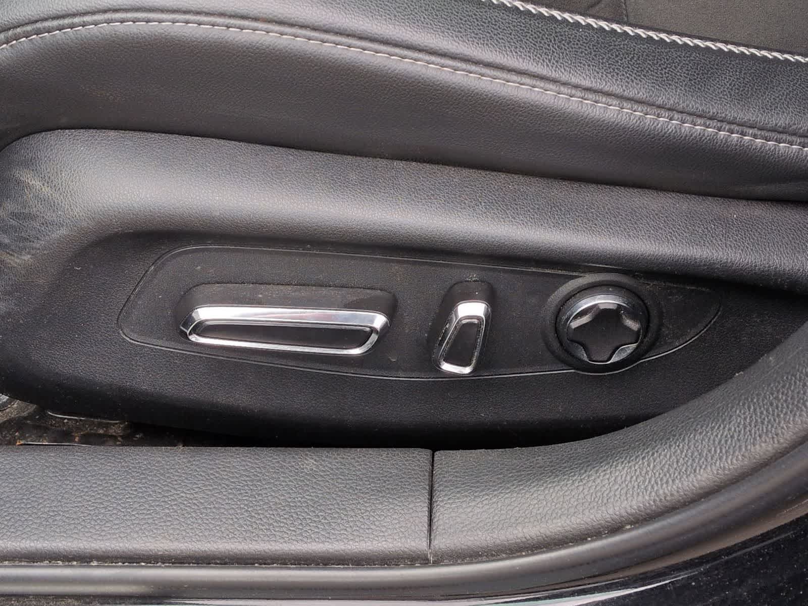 Thumbnail: 2023 Acura Integra - 18