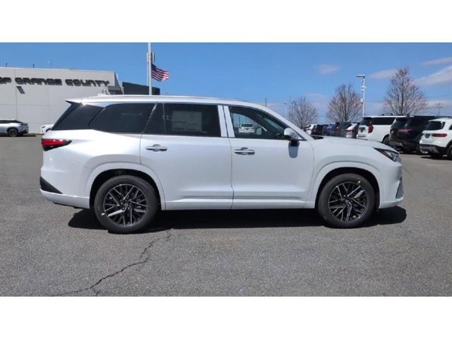 Thumbnail: 2026 Lexus TX - 9