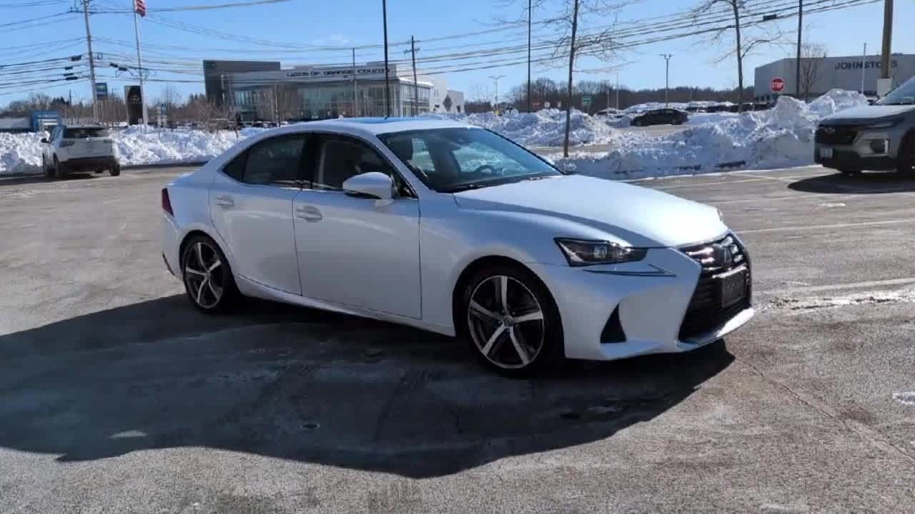 Thumbnail: 2017 Lexus IS - 2