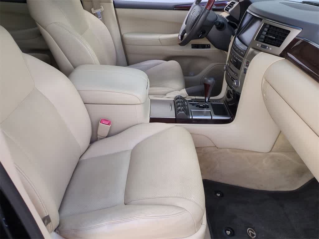 Thumbnail: 2013 Lexus LX - 24