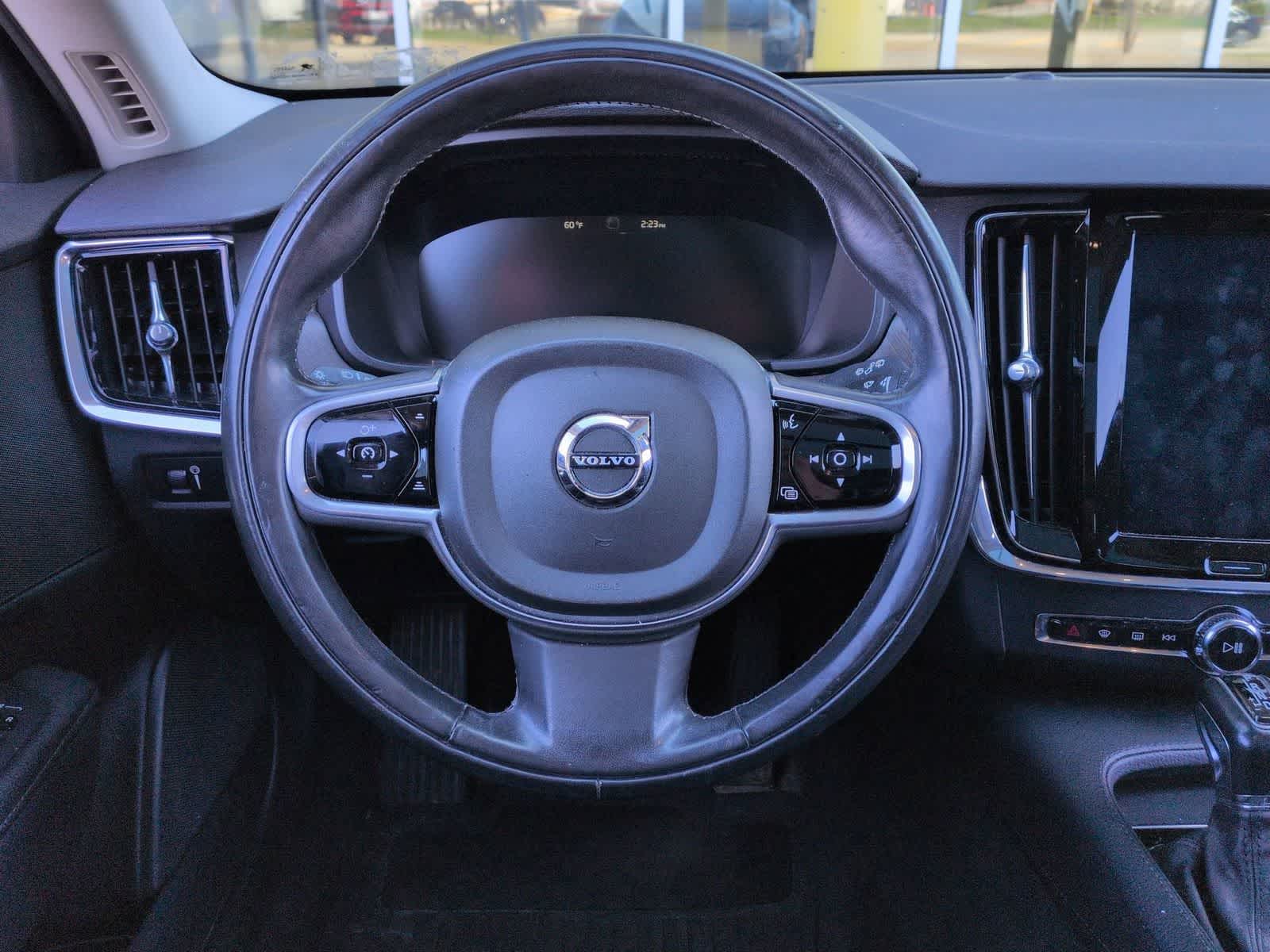 Thumbnail: 2018 Volvo S90 - 25