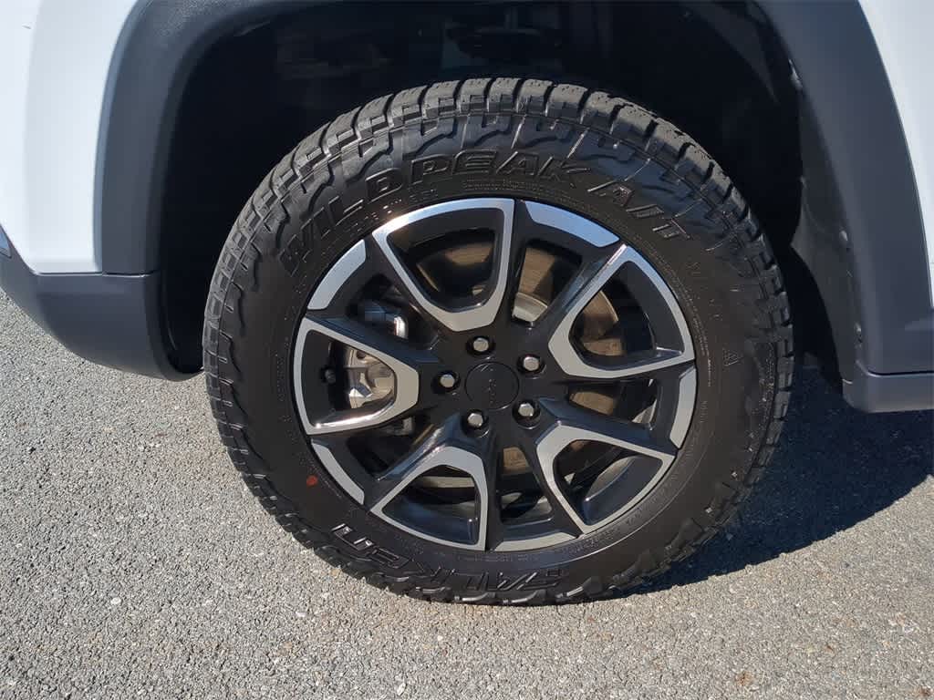 Thumbnail: 2024 Jeep Compass - 14