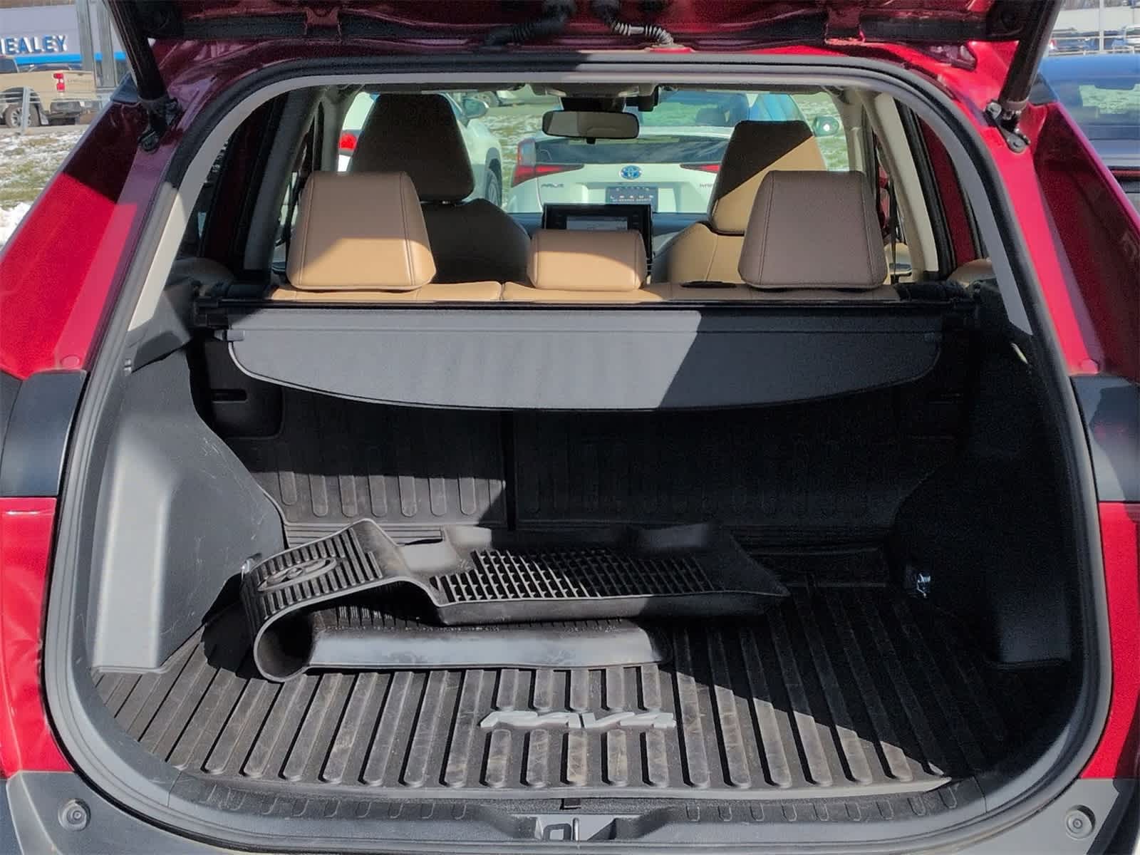 Thumbnail: 2022 Toyota RAV4 - 36