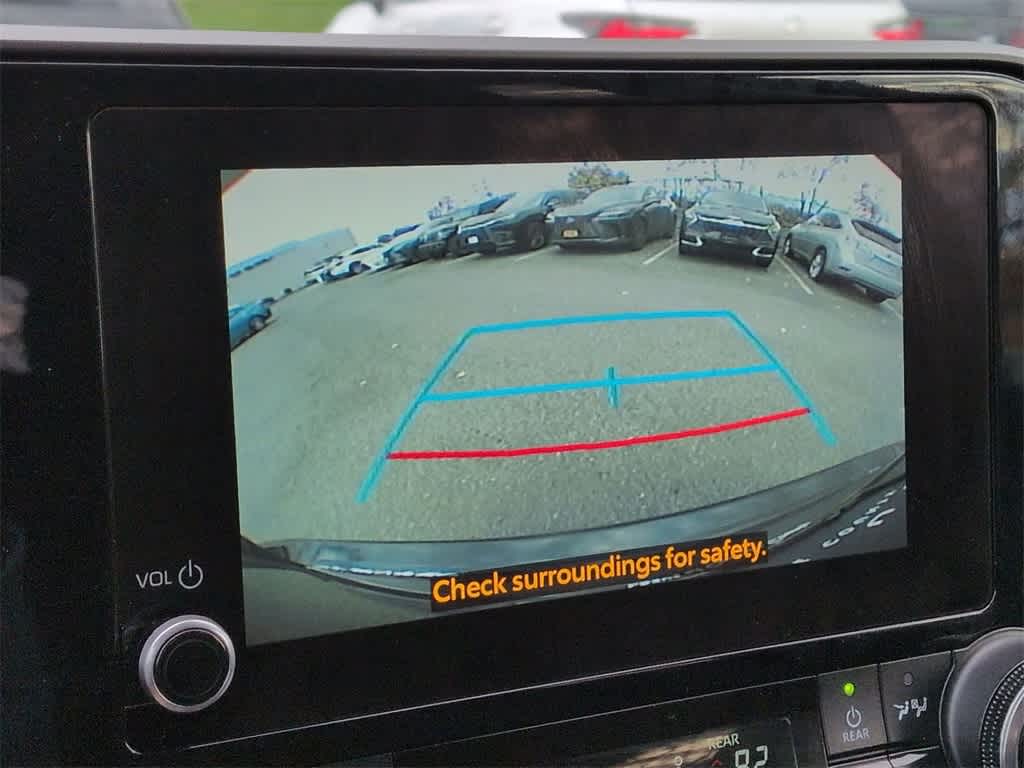 Thumbnail: 2023 Toyota Highlander - 28