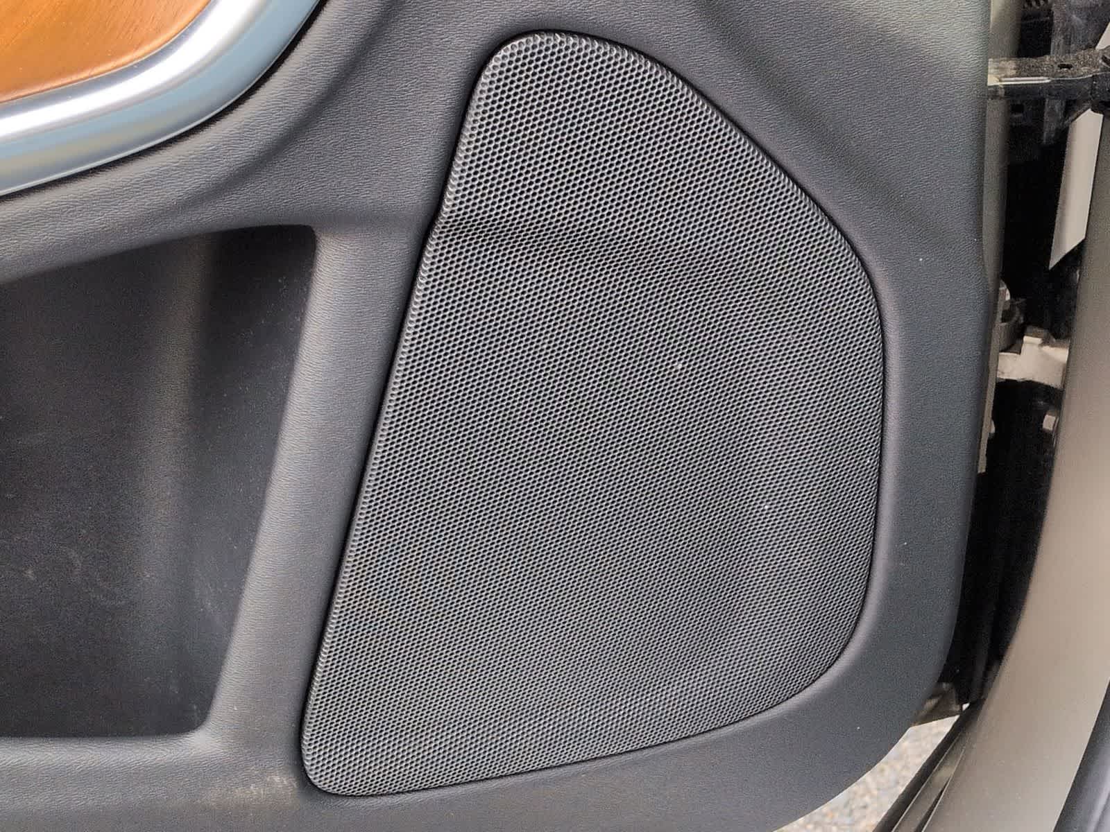 Thumbnail: 2016 Volvo S60 - 32