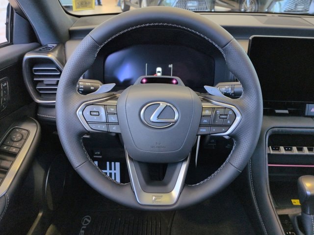 2026 Lexus IS 350 F SPORT - Photo 17