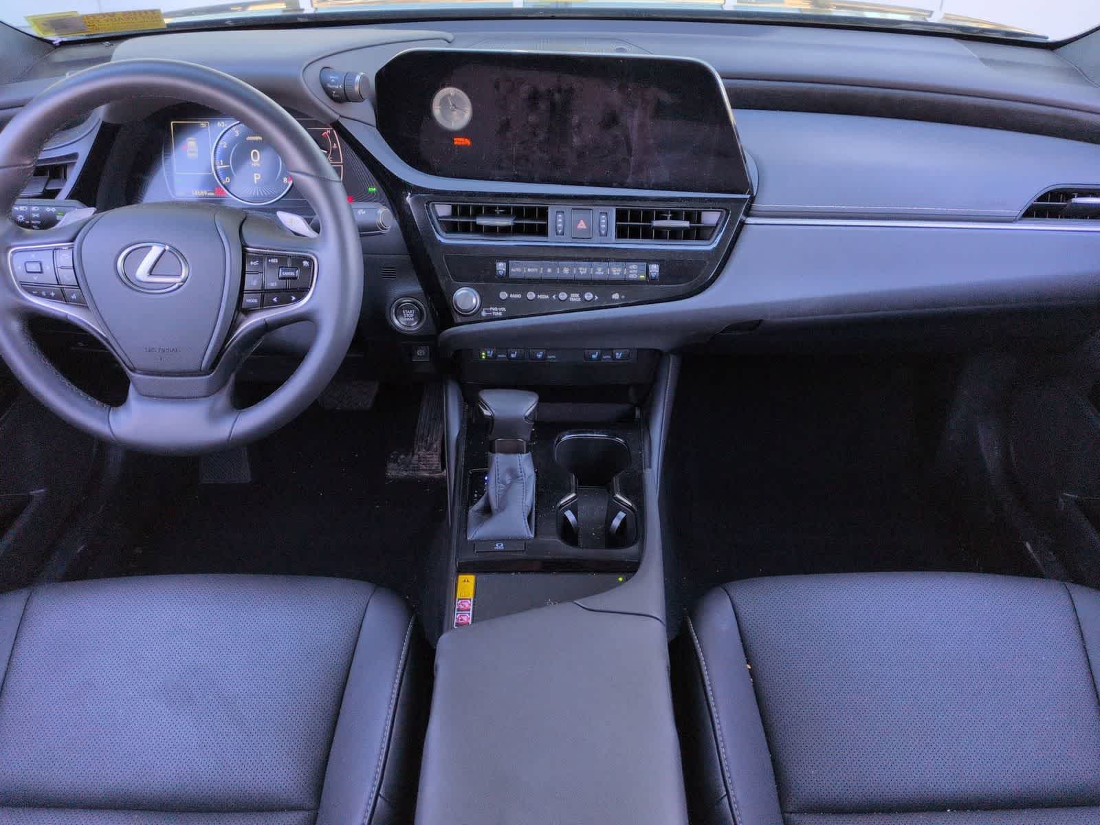 Thumbnail: 2025 Lexus ES - 16