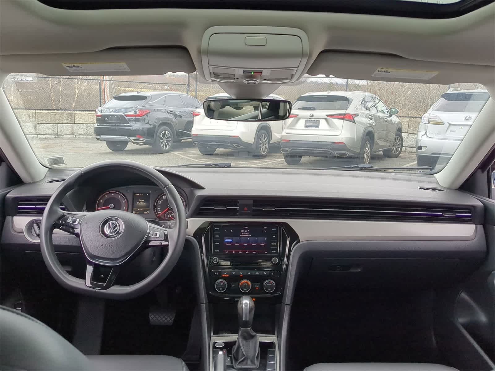 Thumbnail: 2022 Volkswagen Passat - 16