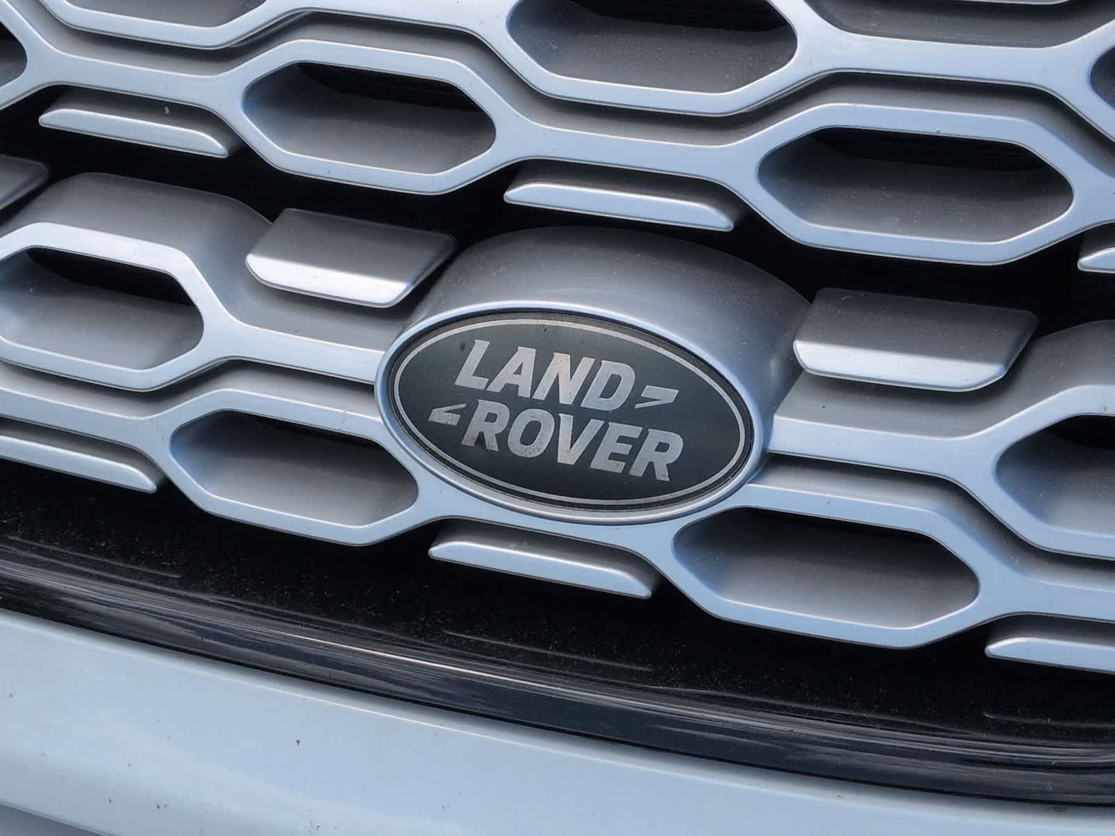 Thumbnail: 2020 Land Rover Discovery Sport - 12