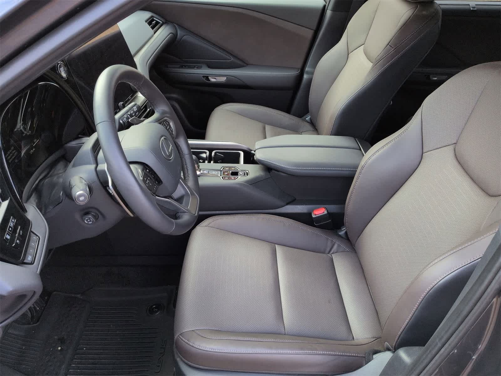 Thumbnail: 2025 Lexus TX - 17