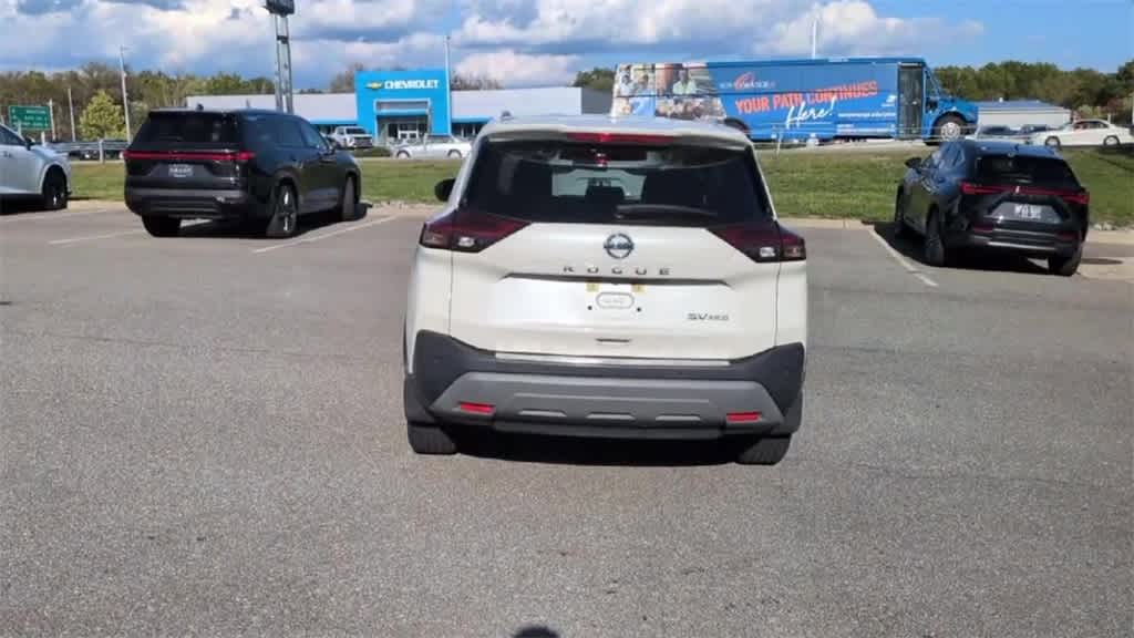 Thumbnail: 2021 Nissan Rogue - 7