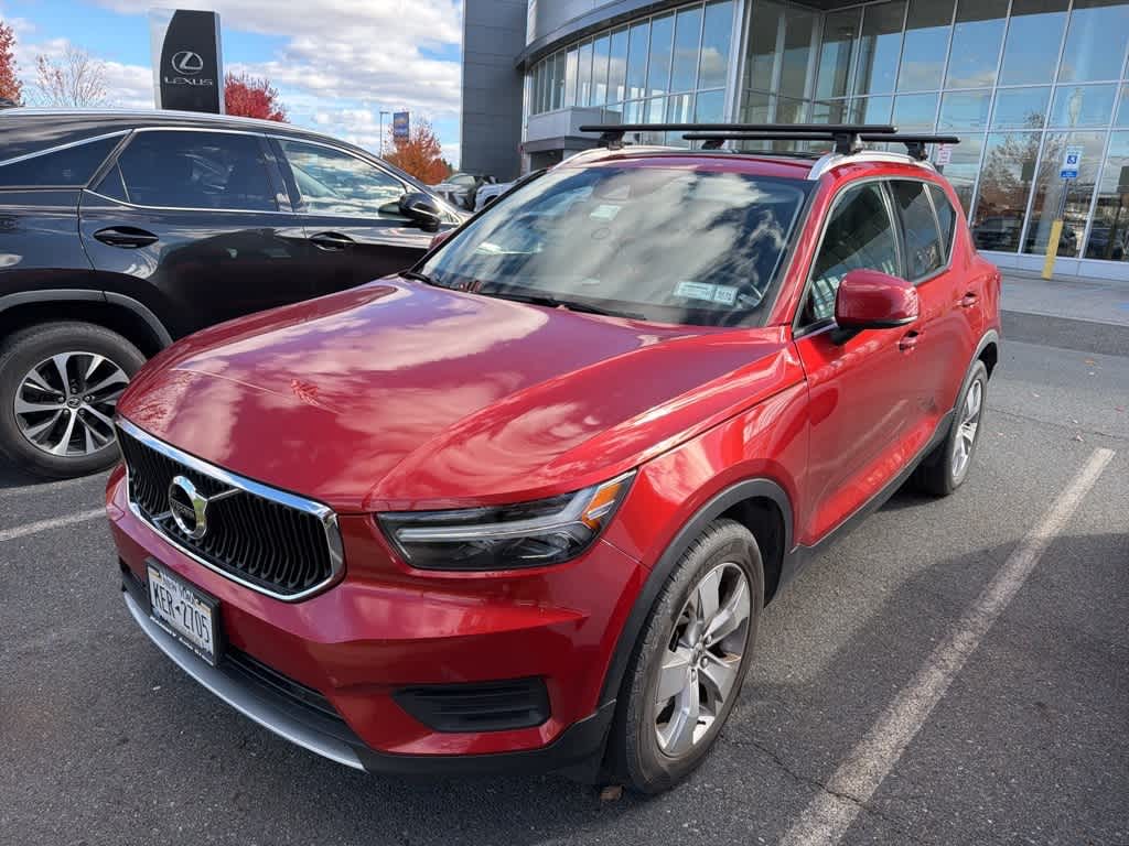 2020 Volvo XC40 T5 Momentum -
                  Middletown, NY