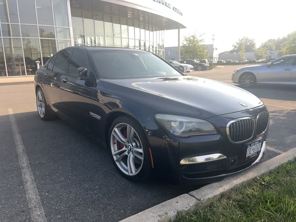 Thumbnail: 2010 BMW 7 Series - 2