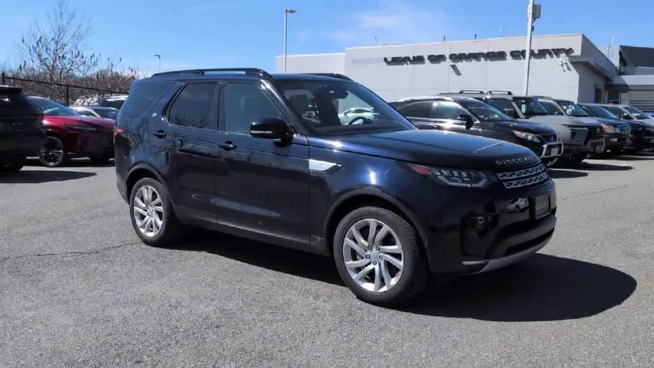 Thumbnail: 2020 Land Rover Discovery - 2