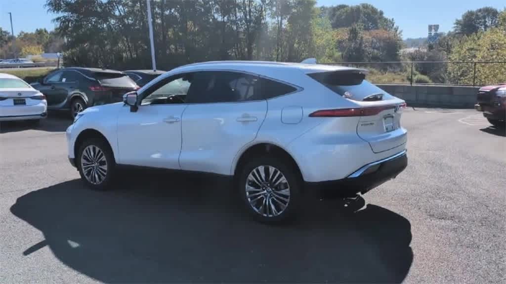 Thumbnail: 2024 Toyota Venza - 6