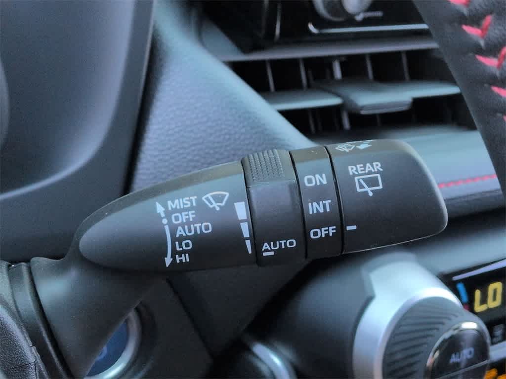 Thumbnail: 2022 Toyota RAV4 - 28