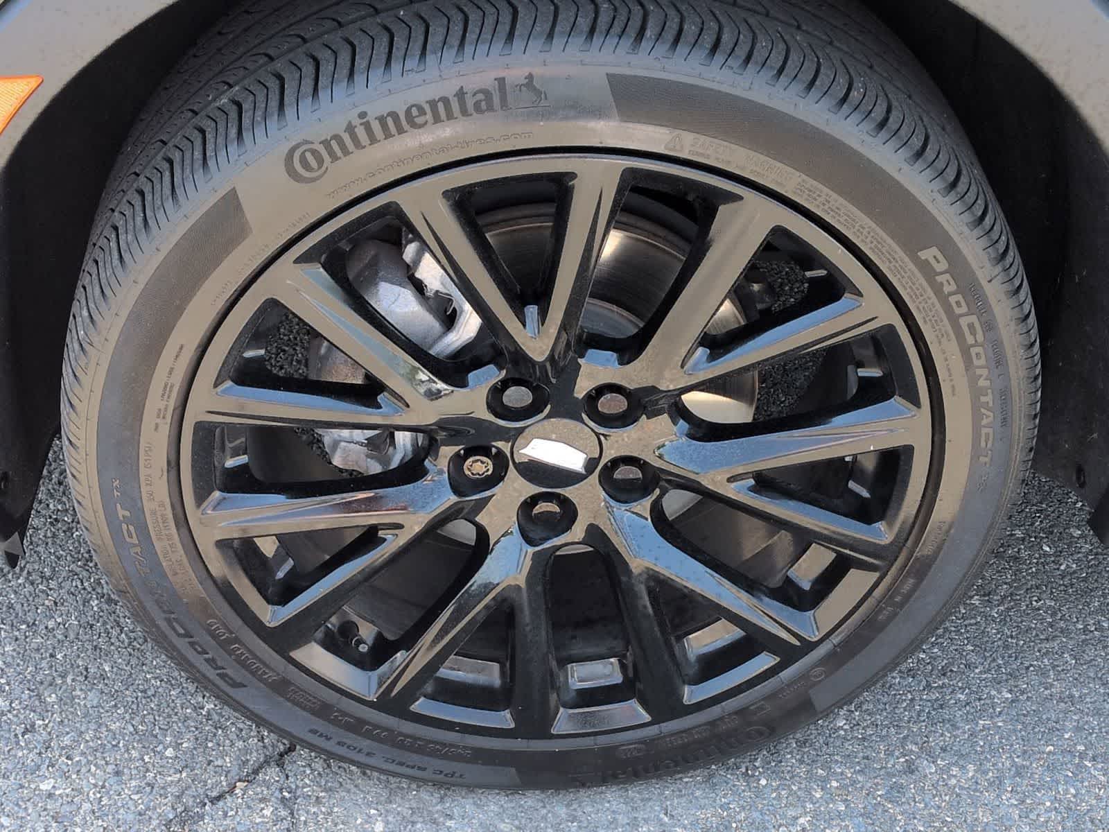 Thumbnail: 2023 Cadillac XT4 - 14