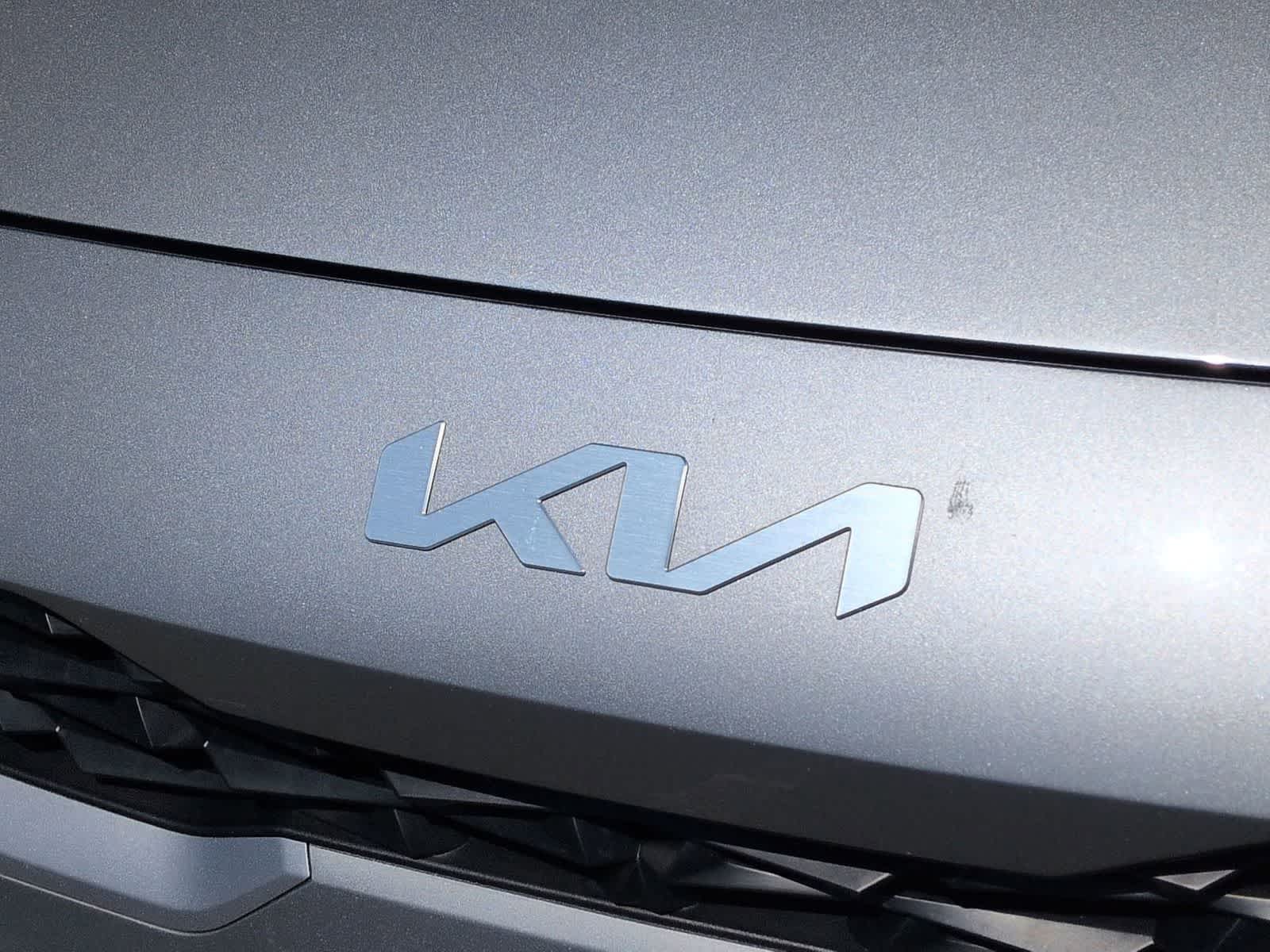 Thumbnail: 2023 Kia Forte - 12