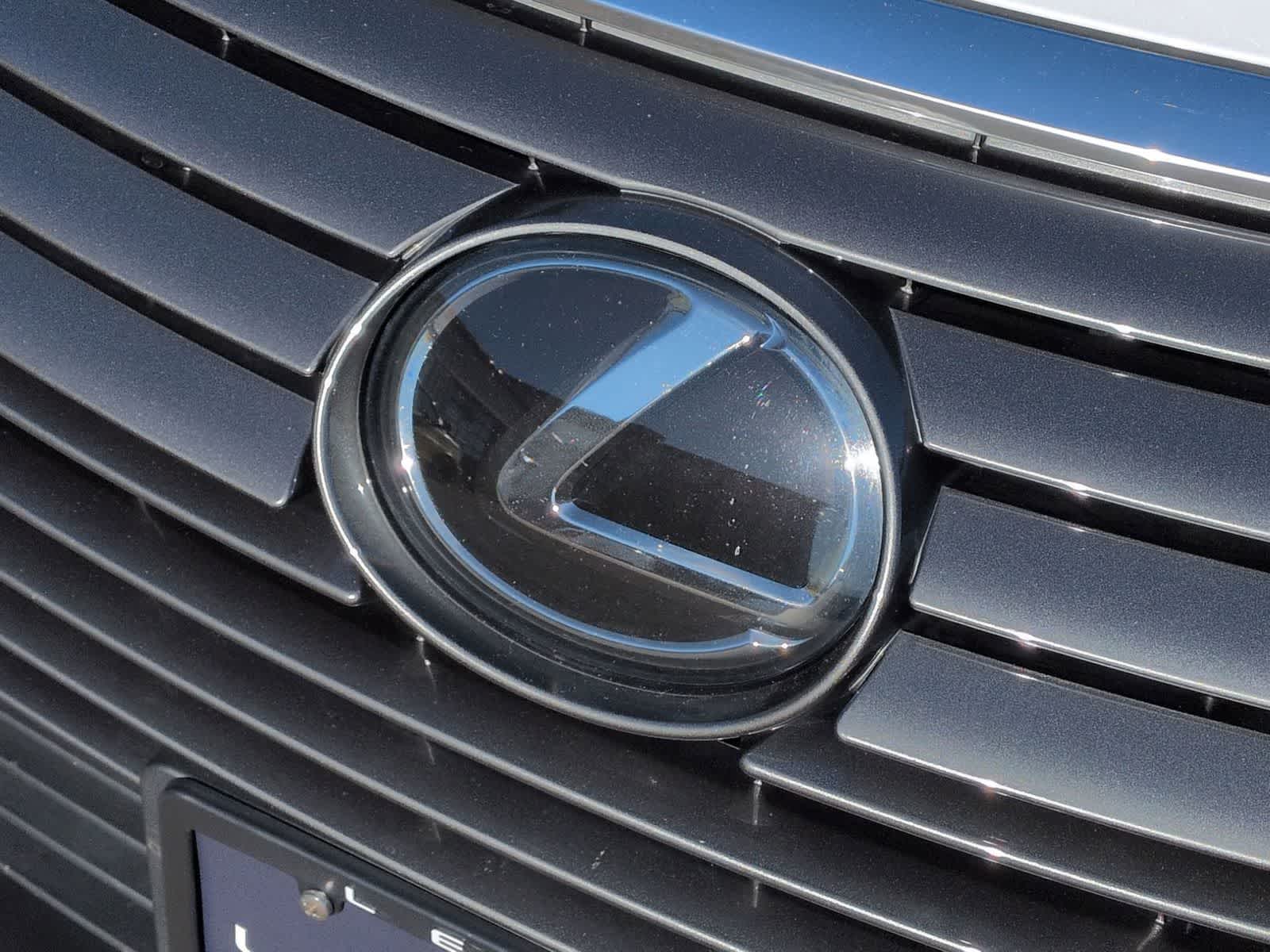 Thumbnail: 2018 Lexus RX - 12