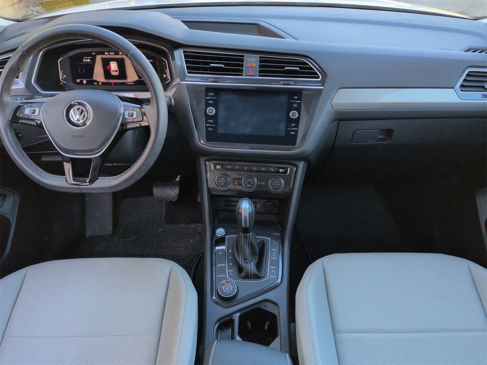 Thumbnail: 2021 Volkswagen Tiguan - 16