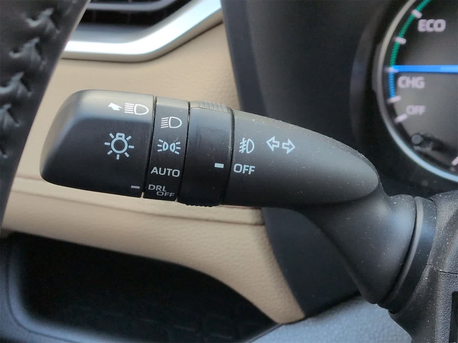 Thumbnail: 2022 Toyota RAV4 - 29