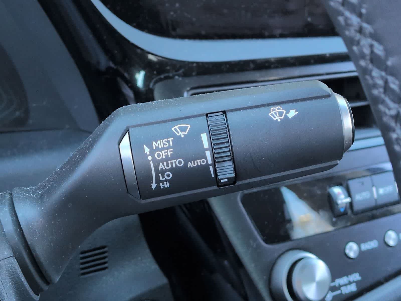 Thumbnail: 2025 Lexus ES - 28