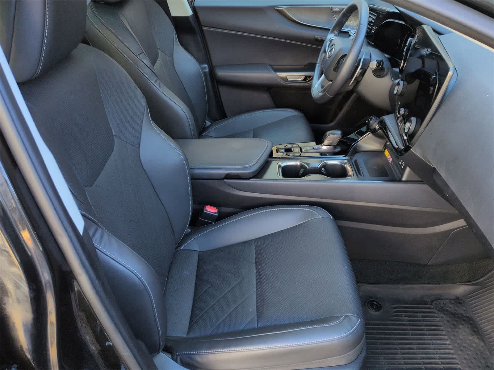 Thumbnail: 2022 Lexus NX - 24