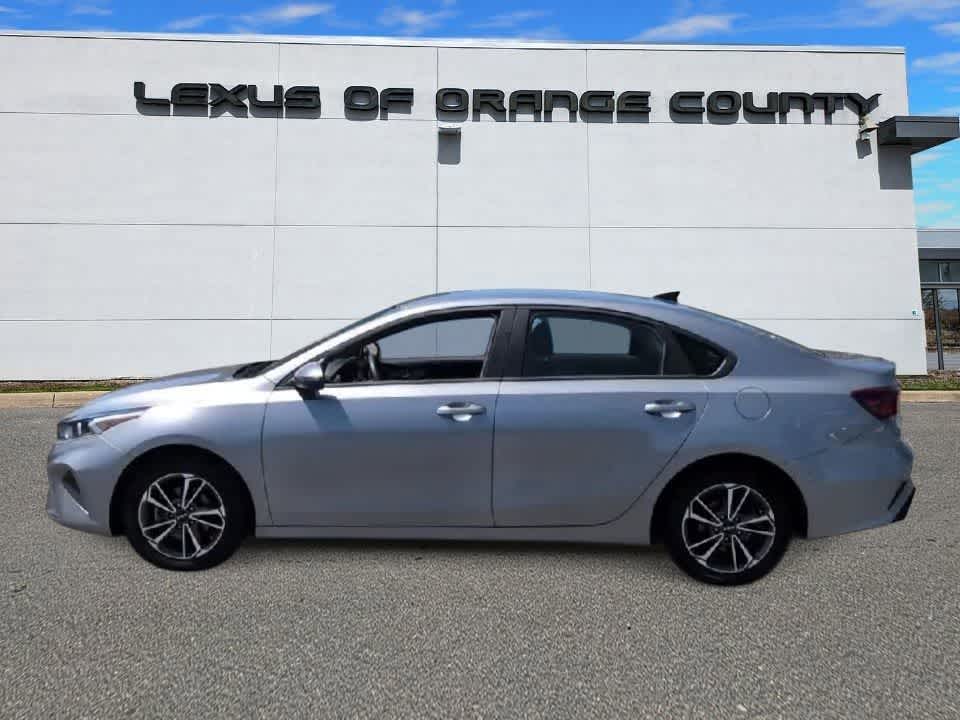 Thumbnail: 2023 Kia Forte - 5