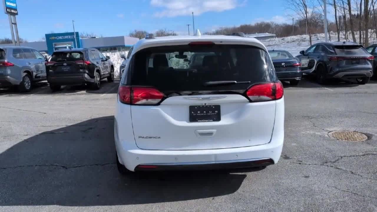 Thumbnail: 2020 Chrysler Pacifica - 7