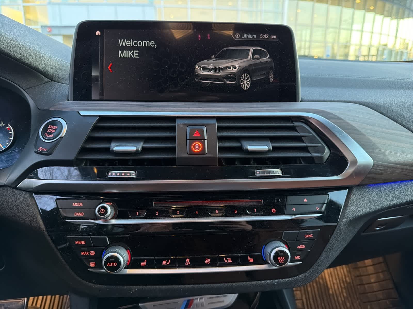 Thumbnail: 2019 BMW X3 - 11