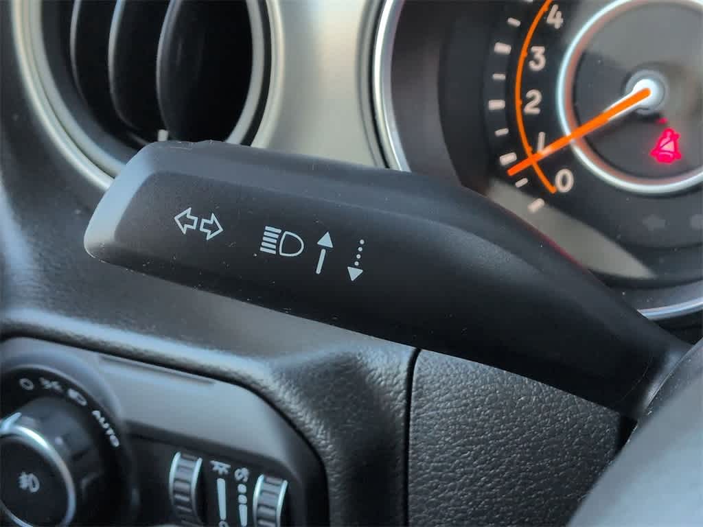 Thumbnail: 2022 Jeep Wrangler - 26