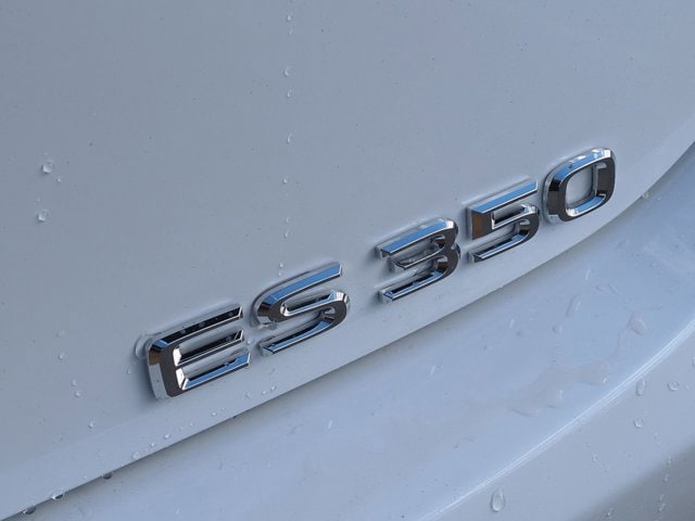 Thumbnail: 2025 Lexus ES - 13