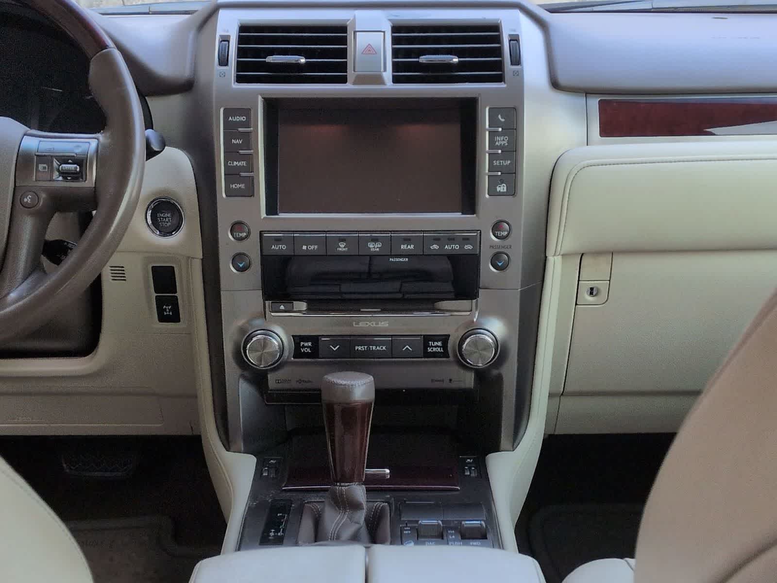 Thumbnail: 2015 Lexus GX - 30