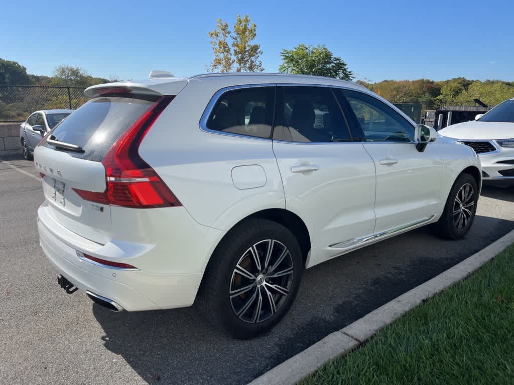 Thumbnail: 2021 Volvo XC60 - 9