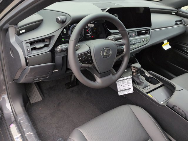 Thumbnail: 2025 Lexus ES - 10