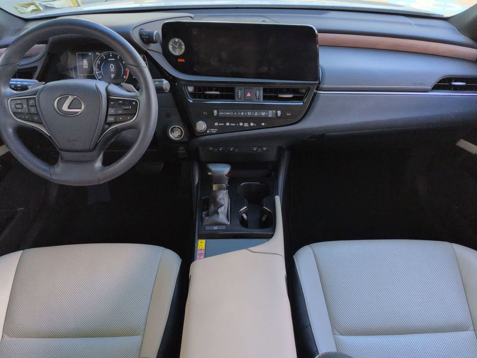 Thumbnail: 2023 Lexus ES - 16
